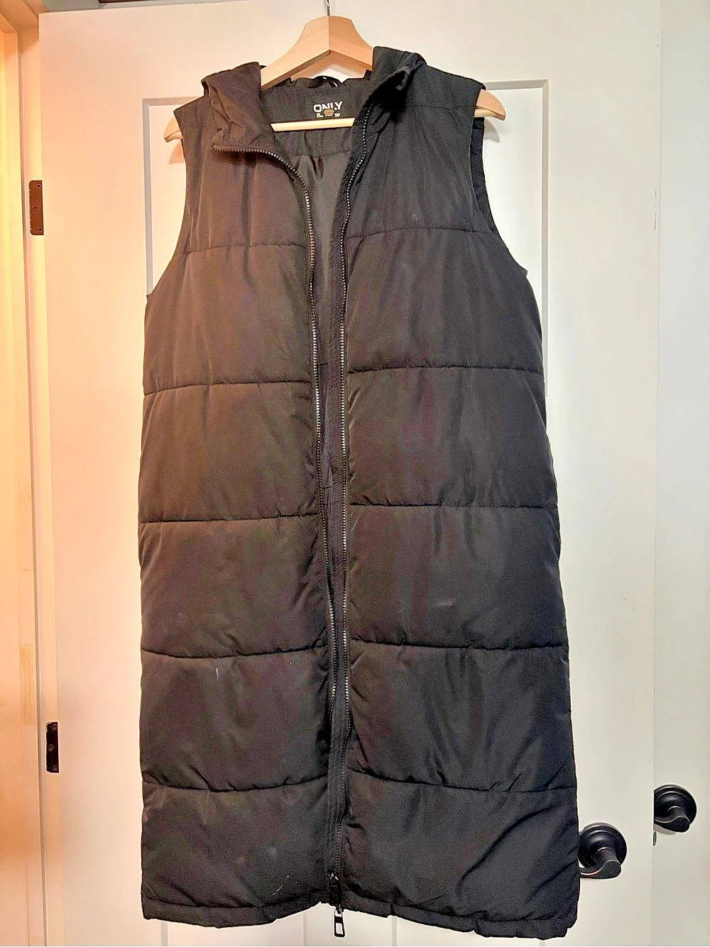 Black Puffer Vest Like New